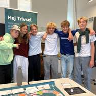 Fællesbillede af elever fra 8. klasse på Skovshoved Skole