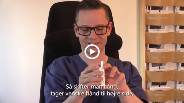 Guide til, hvordan man bruger en næsespray.