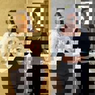 Ung kvinde viser, hvor meget hun har tabt sig efter overvægtsoperation hos Aleris.